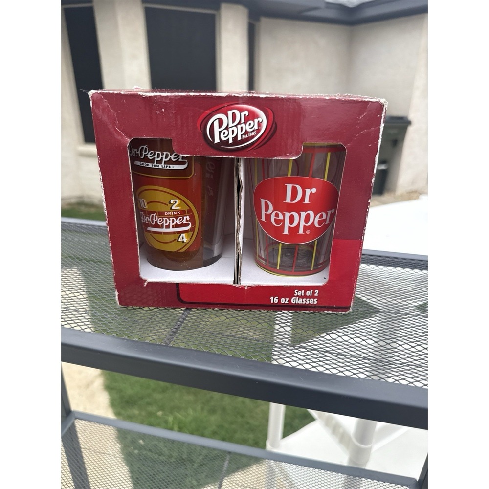 vintage Dr Pepper 16 oz glass gift set